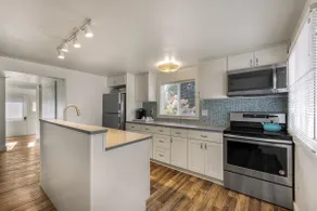 Neptune Beach Cottage - Image 4