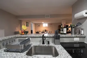 Beautiful Pet Friendly Home With Swamp Cooler - Image 5