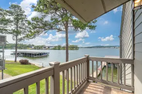 3BR Waterfront Paradise @ Southshore on Hamilton! - Image 2