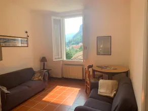 Cottage immersed in the countryside - Image 2