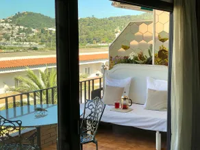 “Seaview Beach Palace” Malgrat de Mar - Image 3