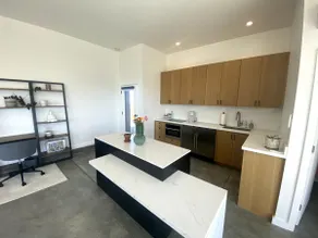 Sunrise Studio - panoramic views - Image 5