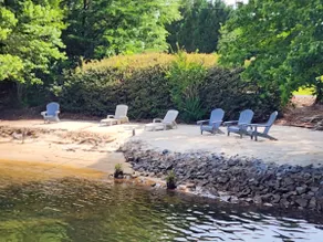 House on Lake Keowee swim beach in cove w/ Dock - Image 5