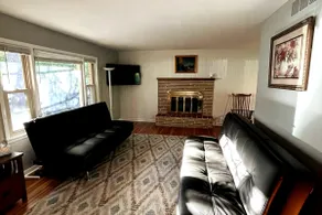 Ewing Manor's area - Image 4
