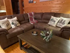 Misty Mountain Retreat - Hot Tub / Pet Friendly / Wifi / Scenic Mountain Views - Image 4