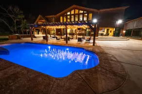 Zion Oasis-Retreat,Reunion,Weddings, pool slps 56 - Image 2