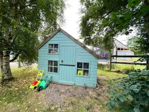 Beautiful cosy rural retreat with parking! - Image 4