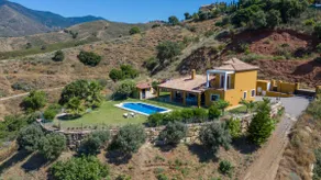 Incroyable villa de deux chambres e vue imprenable, Surplombant la ville d'Estepona et la mer - Image 5