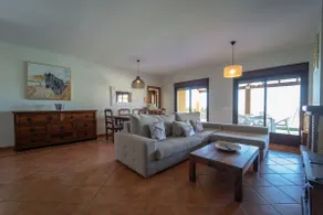Incroyable villa de deux chambres e vue imprenable, Surplombant la ville d'Estepona et la mer - Image 4