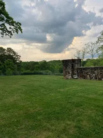 Beautiful Secluded Cottage @Lacey Michele's Castle - Image 5