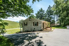 Rolling Hills Hideaway! Massive Game RM! Best BNB! - Image 5