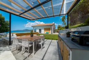 Naima boutique villa sea view - Image 5