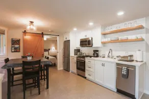 Noble Woods Cottage - Extra Clean and Sanitized! - Image 2