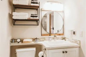Noble Woods Cottage - Extra Clean and Sanitized! - Image 4