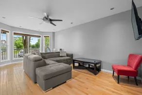 ❤️Renovated | AC | Bsmt ▶️Area 4 Kids | Backyard❤️ - Image 2