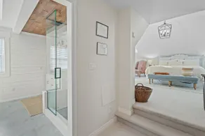 Luxury In The Heart Of Wine Country - Image 4