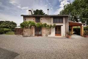 Rural gîte for 6 people in a renovated former winery - Image 2
