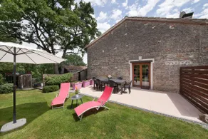Rural gîte for 6 people in a renovated former winery - Image 3