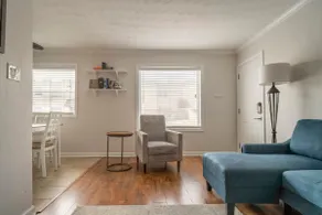2 bedroom condo with oceanfront one block away - Image 2