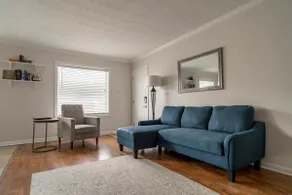 2 bedroom condo with oceanfront one block away - Image 4
