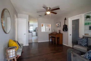 Bright & comfy 3 bed home close to stadium/airport - Image 5