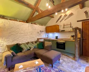 Kit Cottage, Mocktree Barns, nr Ludlow - Image 2