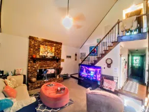 Make Casa Cabina Your Next Vacation Rental - Image 3