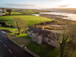 The Old Schoolhouse on the Shannon Estuary - Image 4