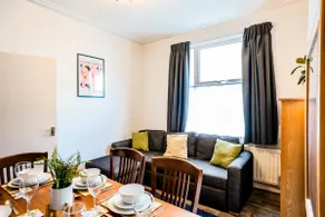 The Tigers Townhouse - Image 3