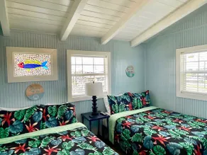 Larger Cottage - Blue Dolphin Inn and Cottages - Image 3