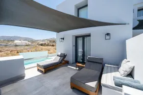 Karat Suites - Suite 916° - Image 2