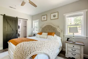 Oak Knoll Hideaway - Image 4