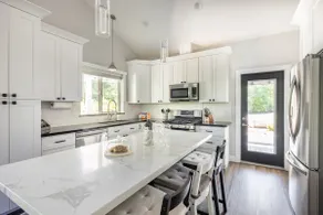 Oak Knoll Hideaway - Image 3