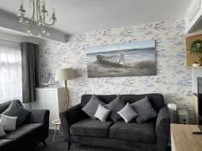 2 bed dog friendly chalet on sunbeach Scratby - Image 2
