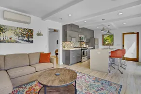 Downtown High End King Suite w/ Patio - Image 2