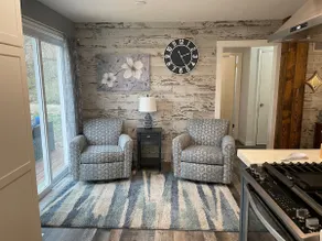 Bluff View House - Image 2