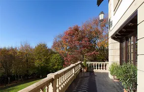 Elegant villa in San Sebastian area - Image 2