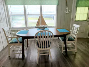 Clean interior! Great Location! Pirates' Hideaway - Image 5