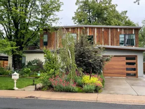 Gorgeous Home Close to Everything - Image 3