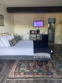 Guest Suite in Eagle Rock - Image 3