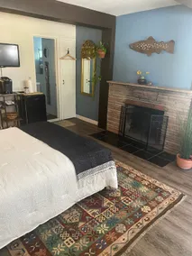 Guest Suite in Eagle Rock - Image 2
