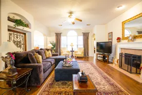 Luxury Woodlands home minutes from Houston! - Image 3