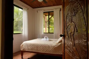 Beach front private four bedroom house - Image 3