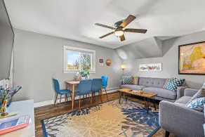 Quincy Beach Home Next to Boston & T, Free Parking - Image 3