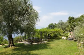 Luxury Lake Villa | Pool, Sauna, 6 Bedrooms for 12 - Image 3