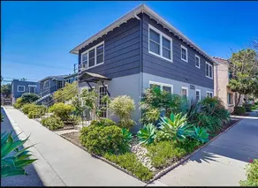 Spatious 2 bedroom apt, 1 block from beach - Image 3