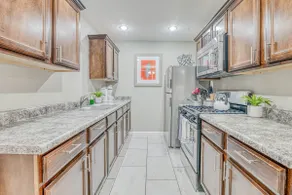 ☀6 KING BEDS/2 BATH/AIRPORT/PARKING/14 GUESTS✈ - Image 5