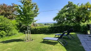 Stunning views, garden, dogs welcome, parking - Image 4