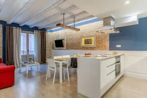 Colon EnjoyBCN Apts, Family Apartment 1 - Image 5