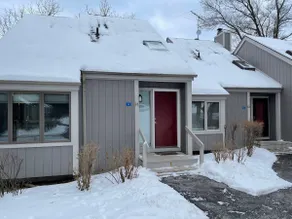 The Cedar Townhome in the center of the Galena Territory - Image 2